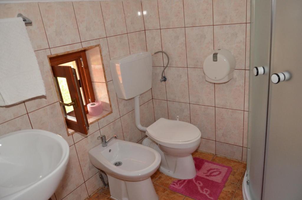 Hôtel Casa Moteasca à Mihai Viteazu  Chambre photo